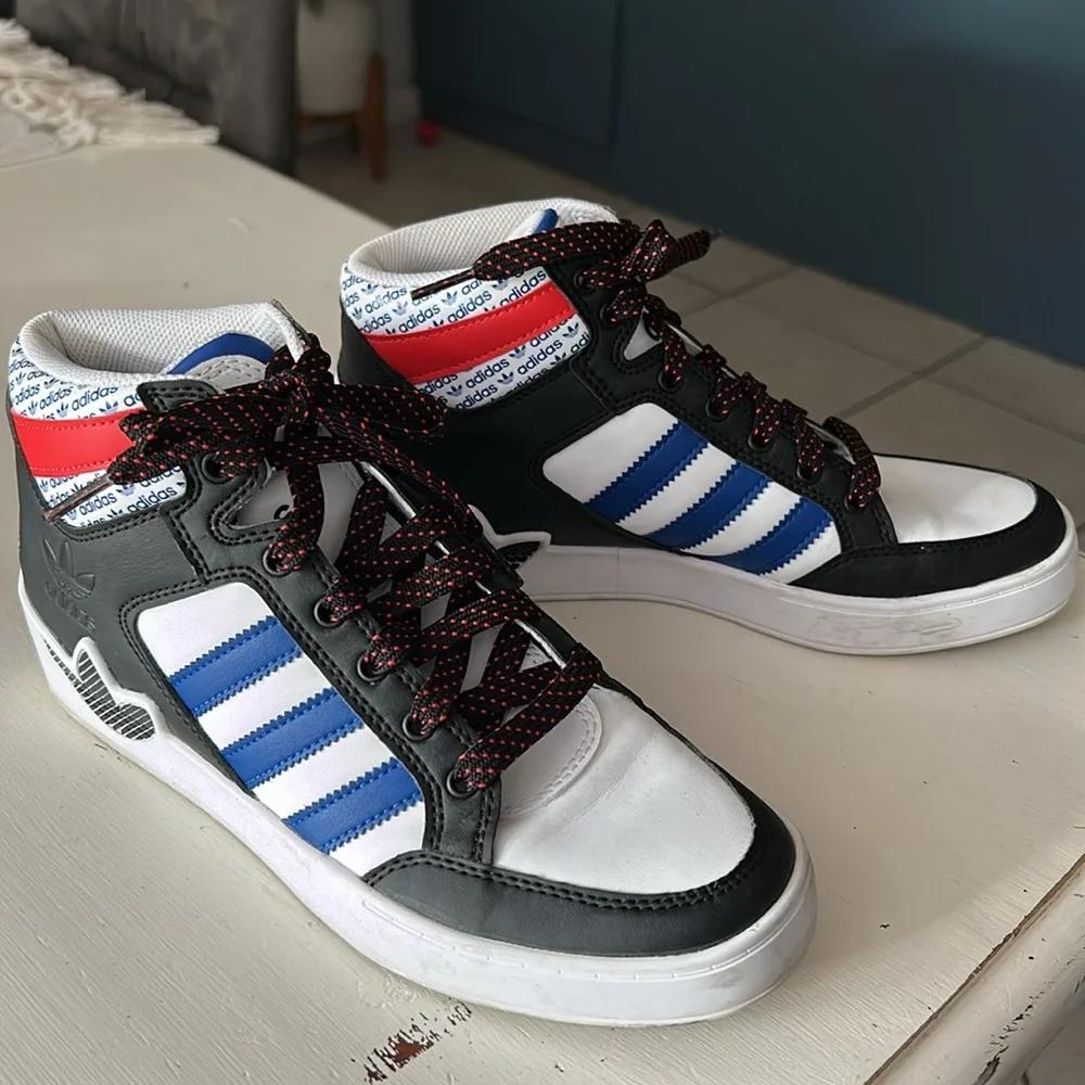 Adidas Hard Court High Transmission Pack sneakers Men’s size 7
